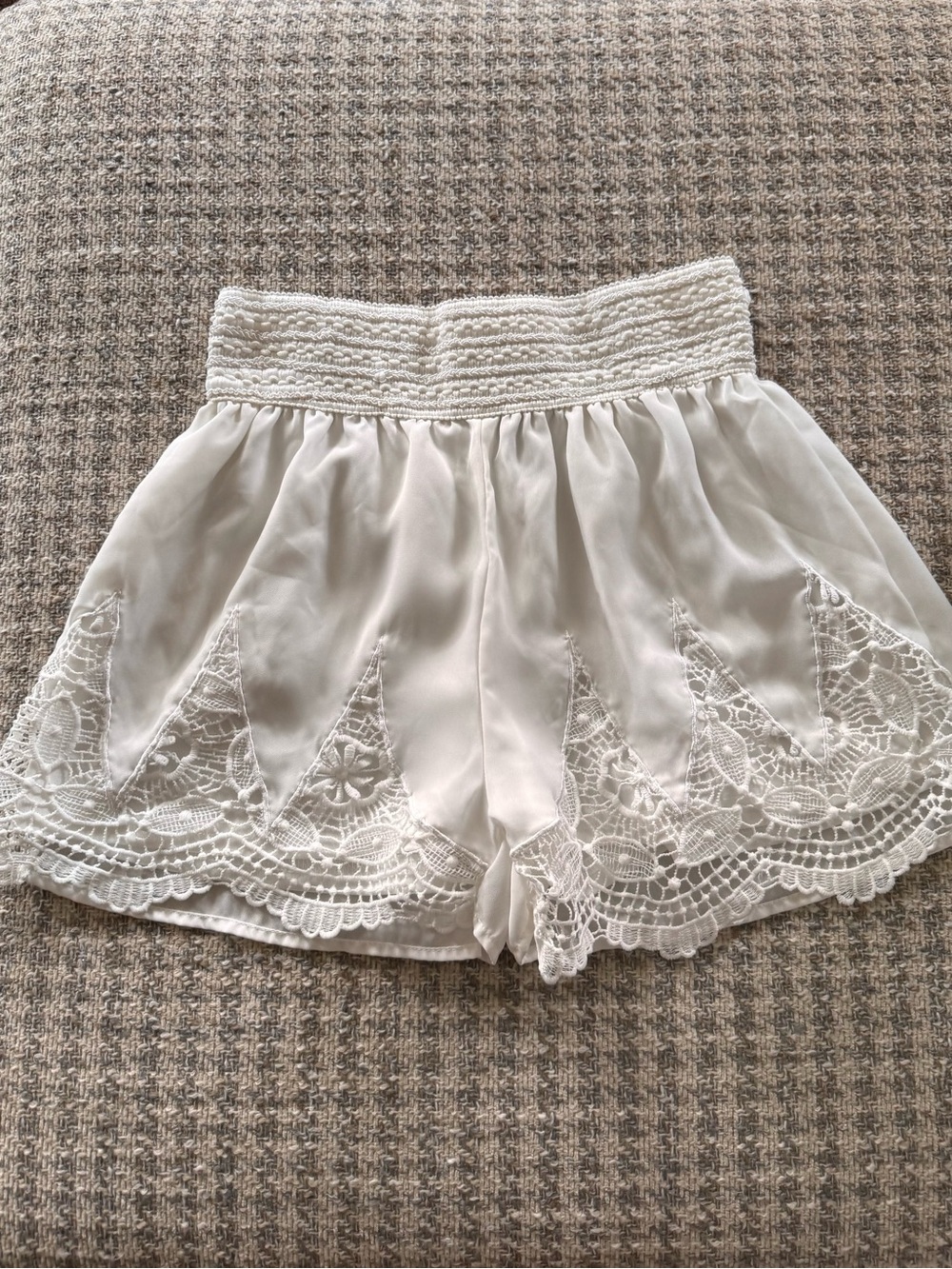 Charlotte Russe Ivory High Waist Lace-Trim Shorts